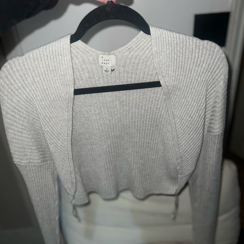 Light Gray Ribbed Cardigan